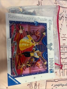 Ravensburger Puzzle — Beauty and the Beast Scene in Yellow, Blue, Red